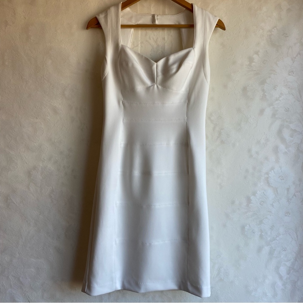 WHBM White Sweetheart Neckline Open Back Sliming Sheath Dress Women’s 4